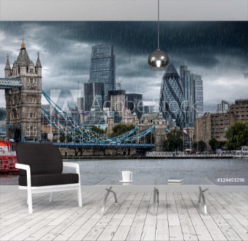 Picture of Tower Bridge und City of London bei Regen